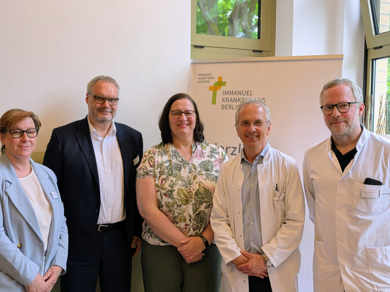 (vlnr.) Martina Kringe, Roy J. Noack, Ellen Haußdörfer, Prof. Dr. Andreas Michalsen, Dr. Michael Berndsen