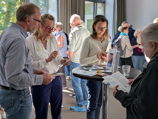 Interessierte erhalten Infomaterial