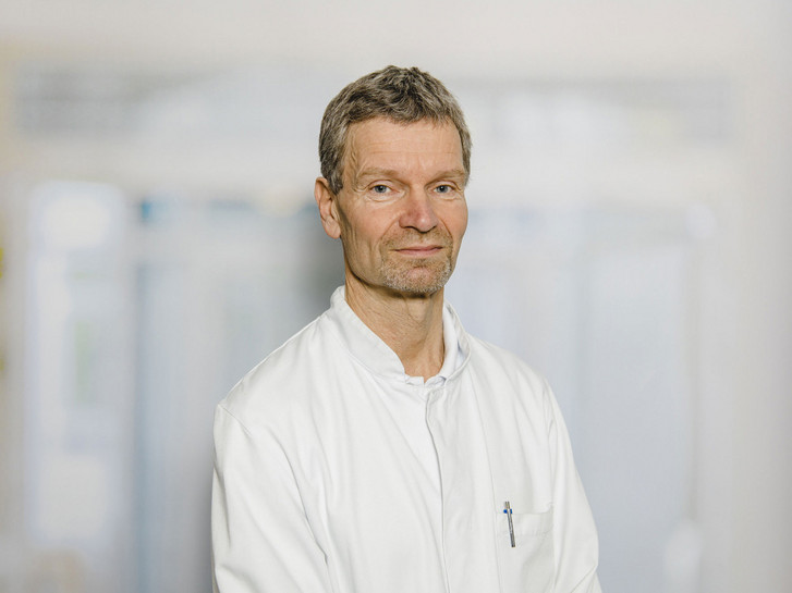 Dr. med. Joachim Buschmann - Oberarzt in der Abteilung Obere Extremität, Hand und Mikrochirurgie - Immanuel Krankenhaus Berlin