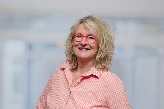 Portrait Ute Kröplin, Zentrumsleitung, Albertinen Herz- und Gefäßzentrum, Kampagne Weltfrauentag, Gemeinsam stark für Frauen, Initiative Internationaler Frauentag, Immanuel Albertinen Diakonie, Berlin, Hamburg