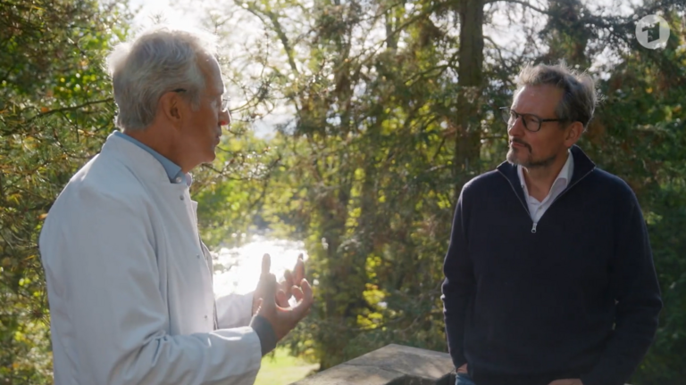 Prof. Dr. Andreas Michalsen im Gespräch mit Dr. Eckart von Hirschhausen im Immanuel Krankenhaus Berlin zum Thema Zucker, Gesundheit und bewusste Ernährung für die ARD-Dokumentation „Hirschhausen und der Zucker“. Prof. Dr. Andreas Michalsen im Gespräch mit Dr. Eckart von Hirschhausen im Immanuel Krankenhaus Berlin zum Thema Zucker, Gesundheit und bewusste Ernährung für die ARD-Dokumentation „Hirschhausen und der Zucker“.